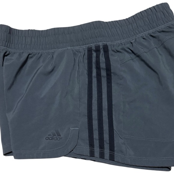 Adidas Grey with black stripe Size Small Aeroready - Picture 1 of 7